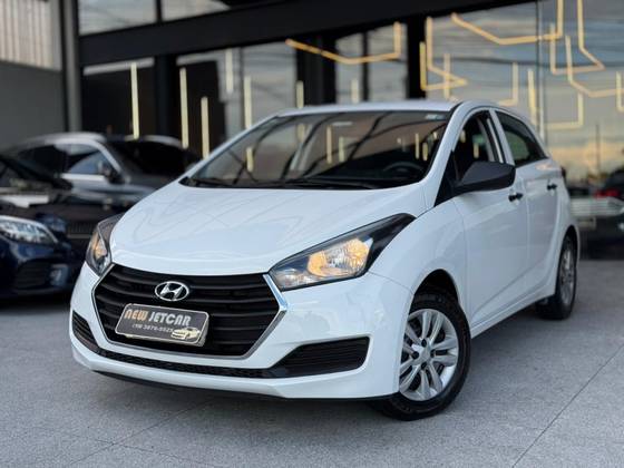 HYUNDAI HB20 1.0 COMFORT PLUS 12V FLEX 4P MANUAL
